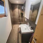Edles Einfamilienhaus Mit Wirlpool Villa *