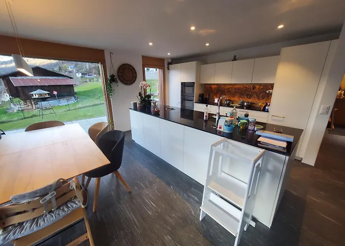 Edles Einfamilienhaus Mit Wirlpool * Saas im Prattigau